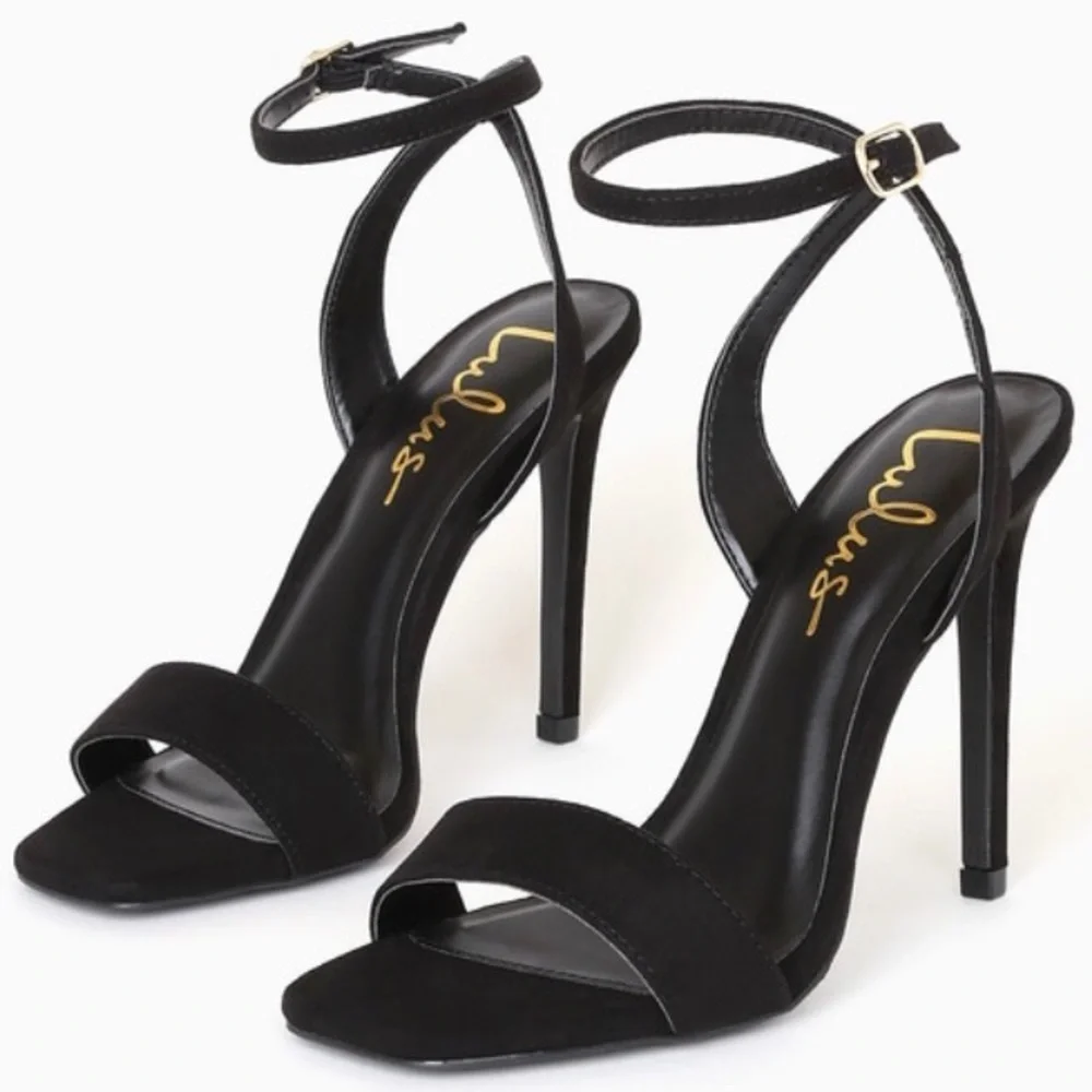 Cute black hells - Picture 1 of 4